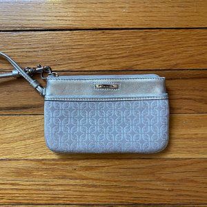Y2K / 00's Fossil Wristlet